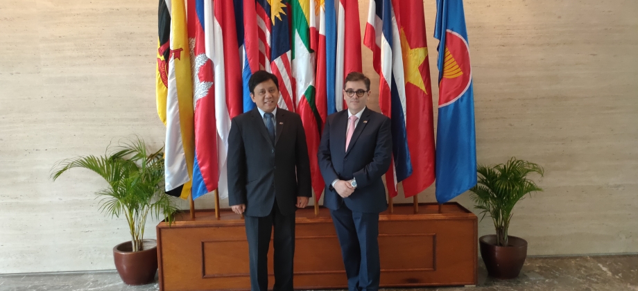 Embajador de Colombia visitó al Representante Permanente de Filipinas ante ASEAN