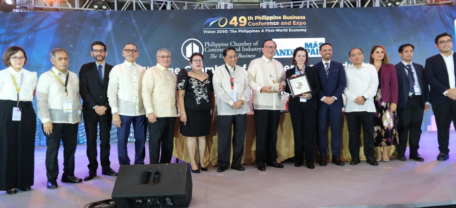 La Embajada de Colombia en Filipinas participó como testigo en la ceremonia de creación del Consejo Empresarial Colombia-Filipinas