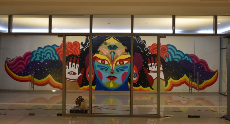 La neo muralista colombiana Ledania continua su gira en Manila, Filipinas